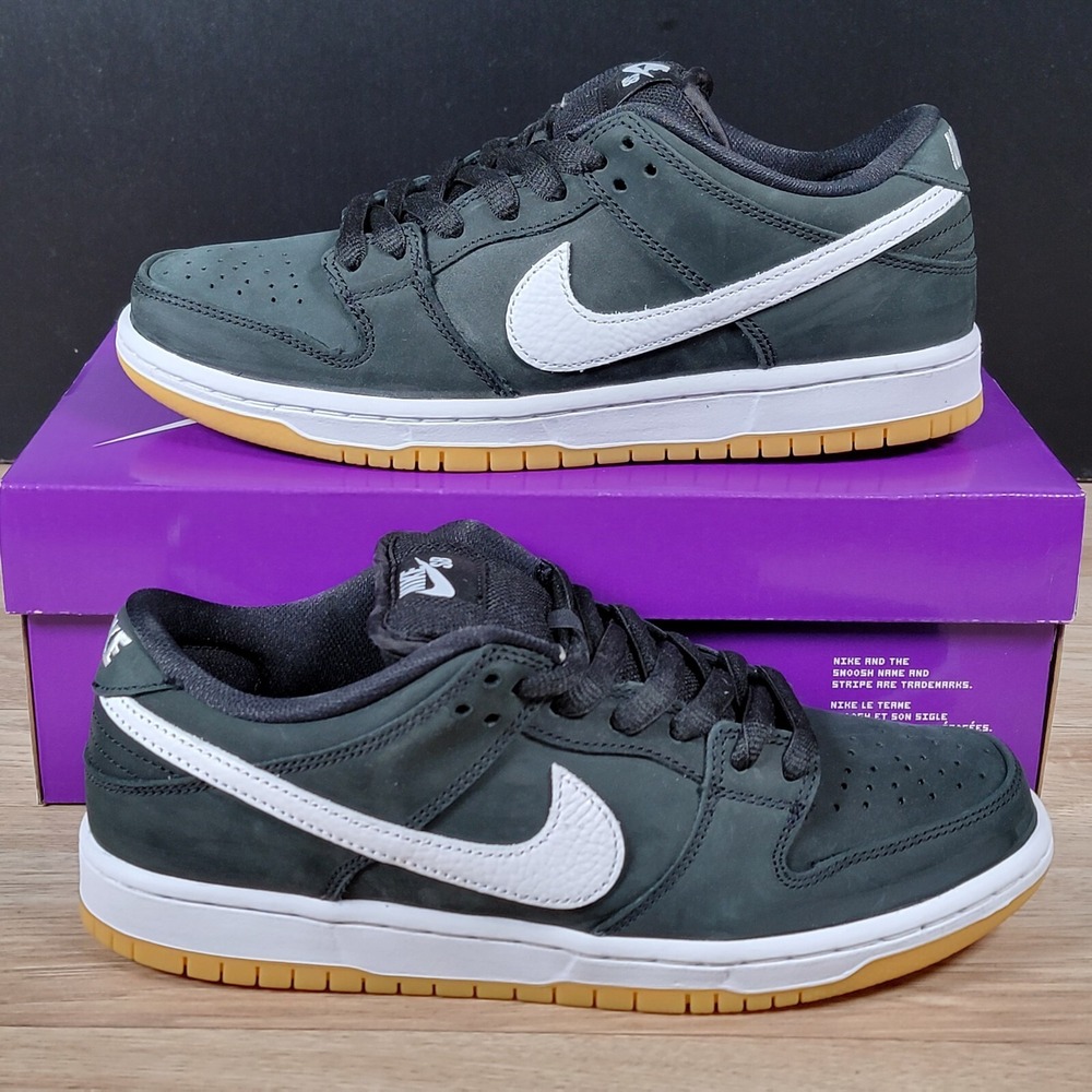 Nike SB Dunk Low Pro Shoes Mens Size 8 Black Gum Athletic Sneakers CD2563-006